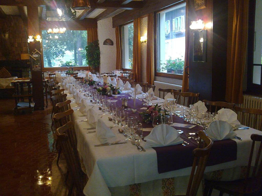 Logis Hotel Les Sapins Montriond Exterior photo