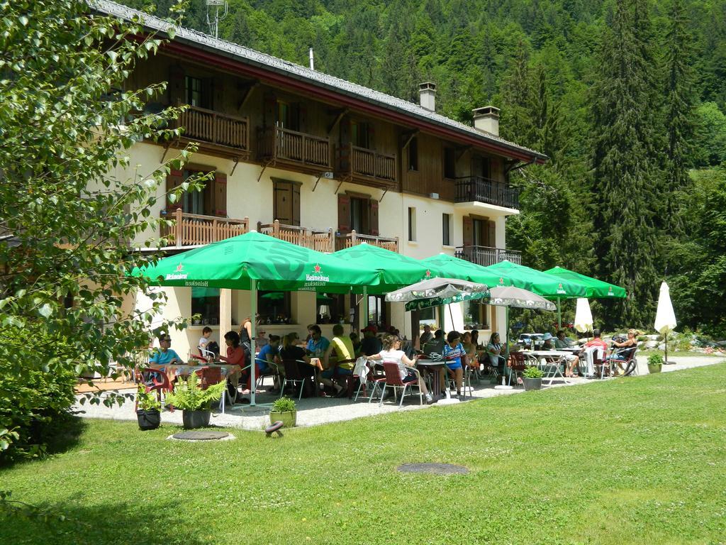 Logis Hotel Les Sapins Montriond Exterior photo