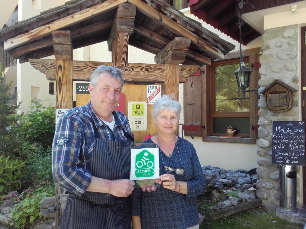 Logis Hotel Les Sapins Montriond Exterior photo